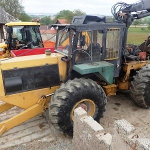 foto harvestor LKT 120 +přívěs